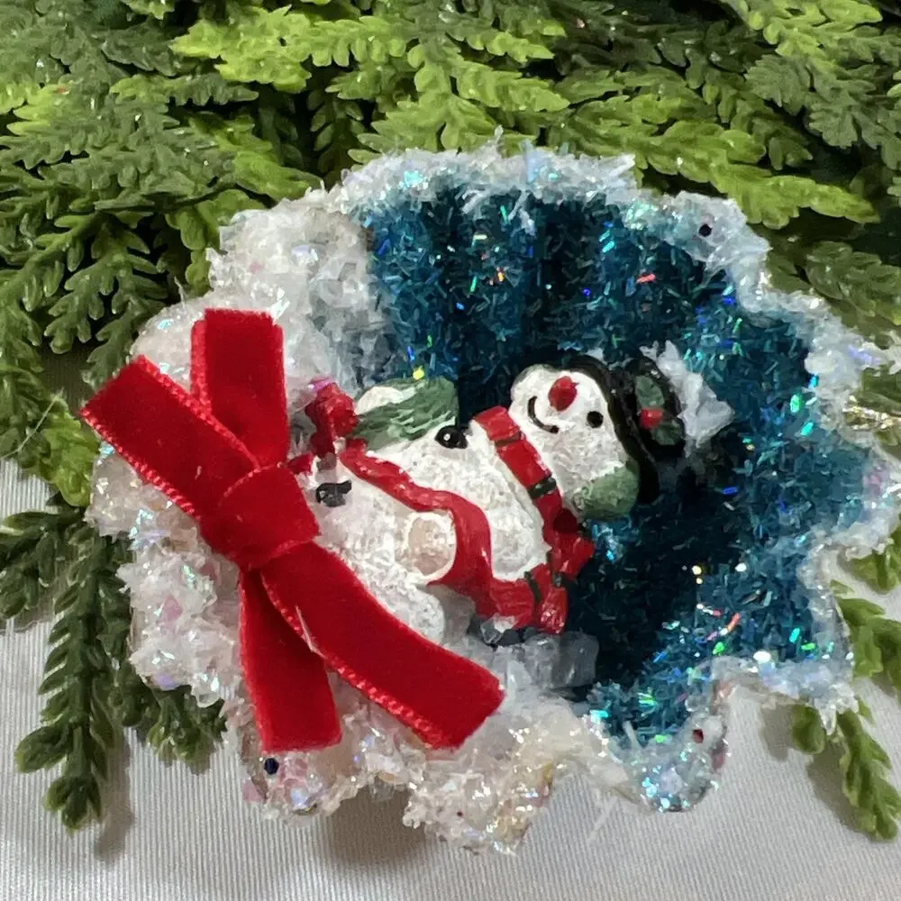 Vintage Round Tart Tin Snowman Snow Diorama Mid Century Glitter Ornament
